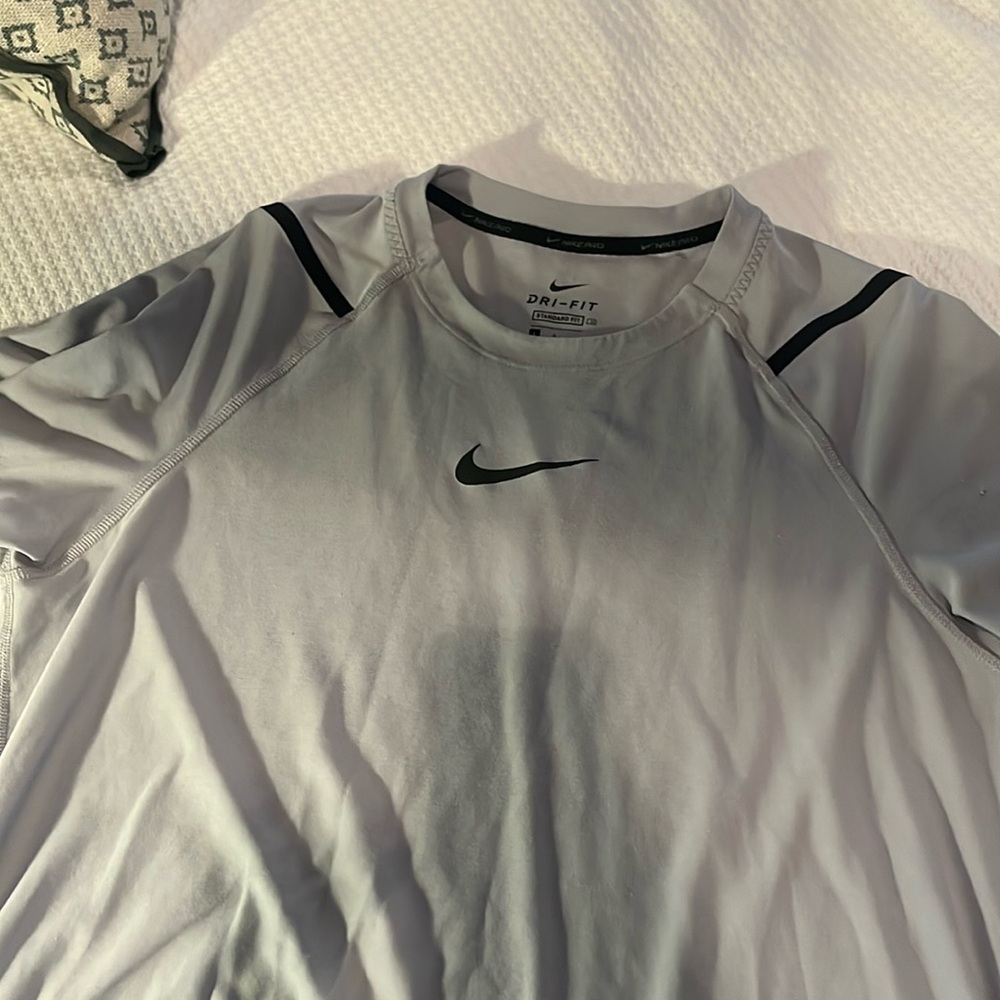 Nike men’s workout shirt; minimum wear and tear